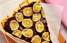 receita-pizza-de-chocolate-e-banana