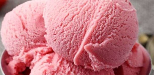 sorvete-de-gelatina-de-morango